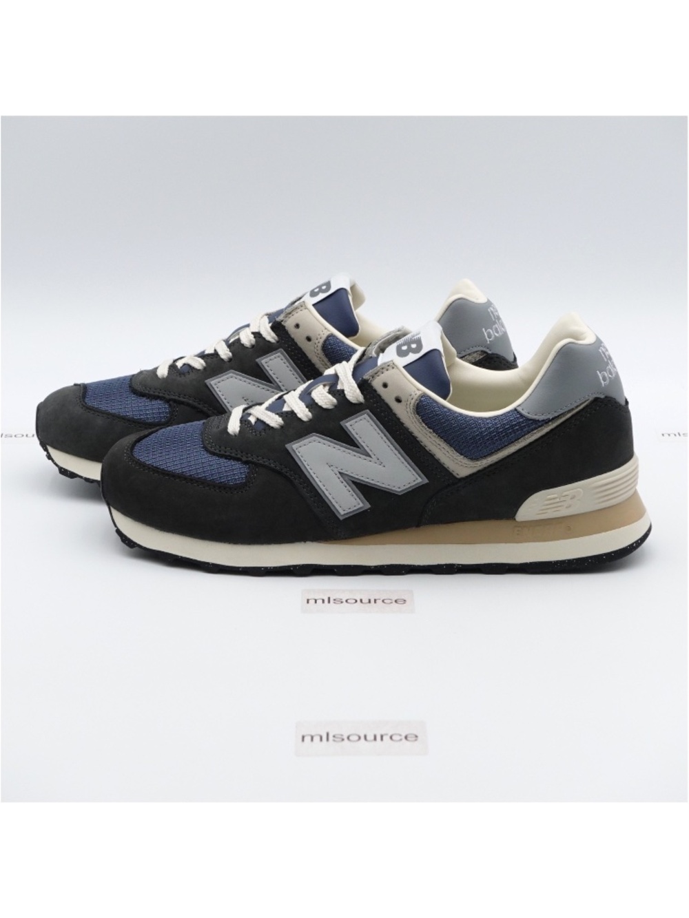 NEW Size 10 Men's New Balance 574 Leather Sneakers U574SGG Black Cement